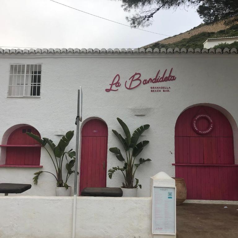 ACOGEDOR Y PRECIOSO ÁTICO EN JAVEA Primera línea playa - Apartamento de 2 dormitorios - 43