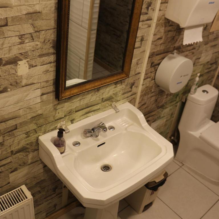 Aska Patagonia - Habitación con baño compartido - Cama grande - 14