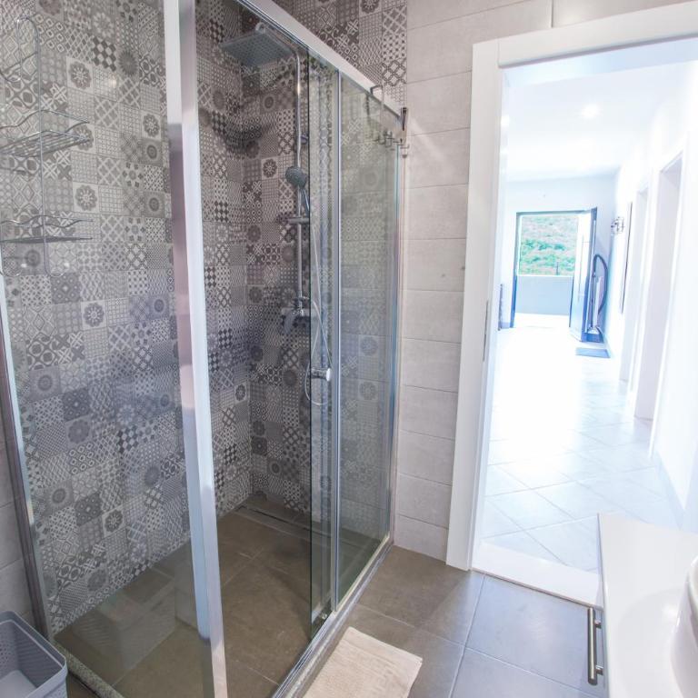 Villa Carpe Diem - with private pool - Two-Bedroom Villa - 23
