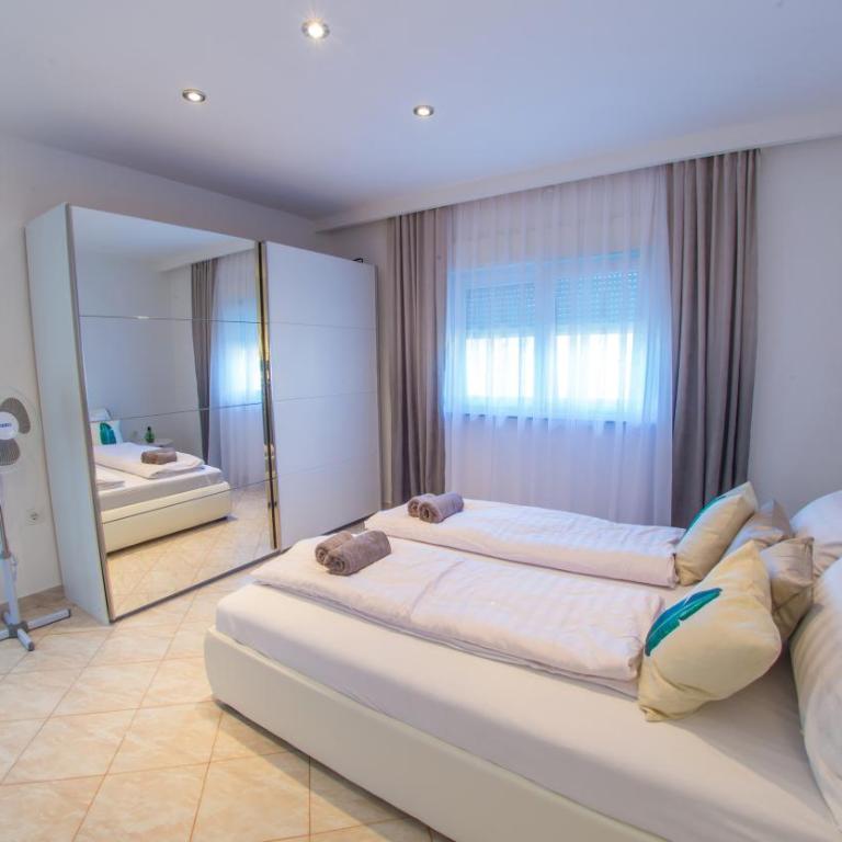 Villa Carpe Diem - with private pool - Two-Bedroom Villa - 9