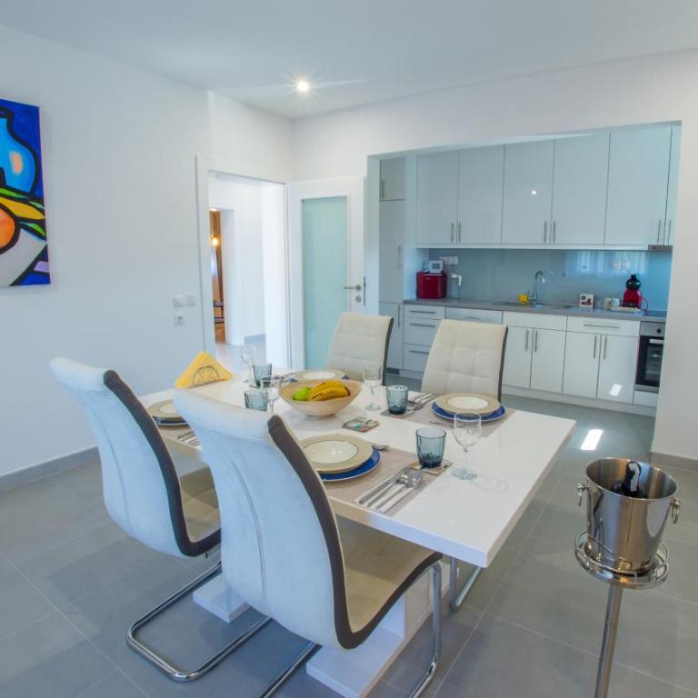 Villa Carpe Diem - with private pool - Two-Bedroom Villa - 17