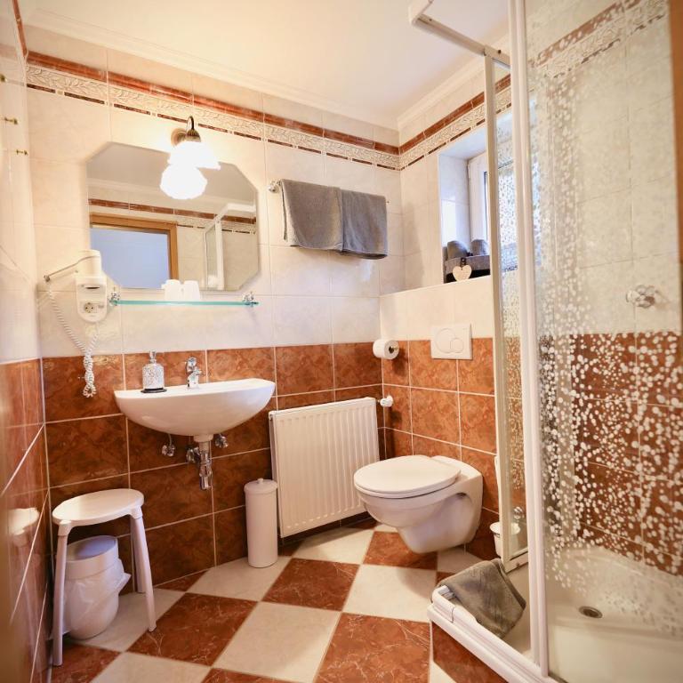 Hotel Kreutzer - Familienzimmer mit Balkon - 1