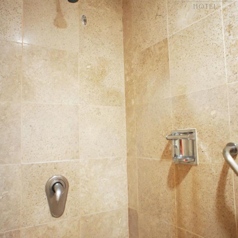 Hotel Los Itzaes by 5th av - Double Room with Two Double Beds - 2