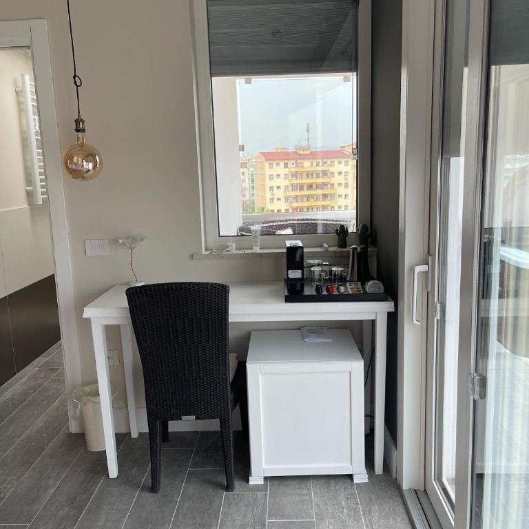 18 Dante Luxury Suites - Camera Queen con Vasca Idromassaggio - 12
