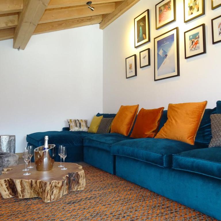Chalet de luxe avec accès pistes, sauna et jacuzzi - FR-1-344-744 - Chalet - 2