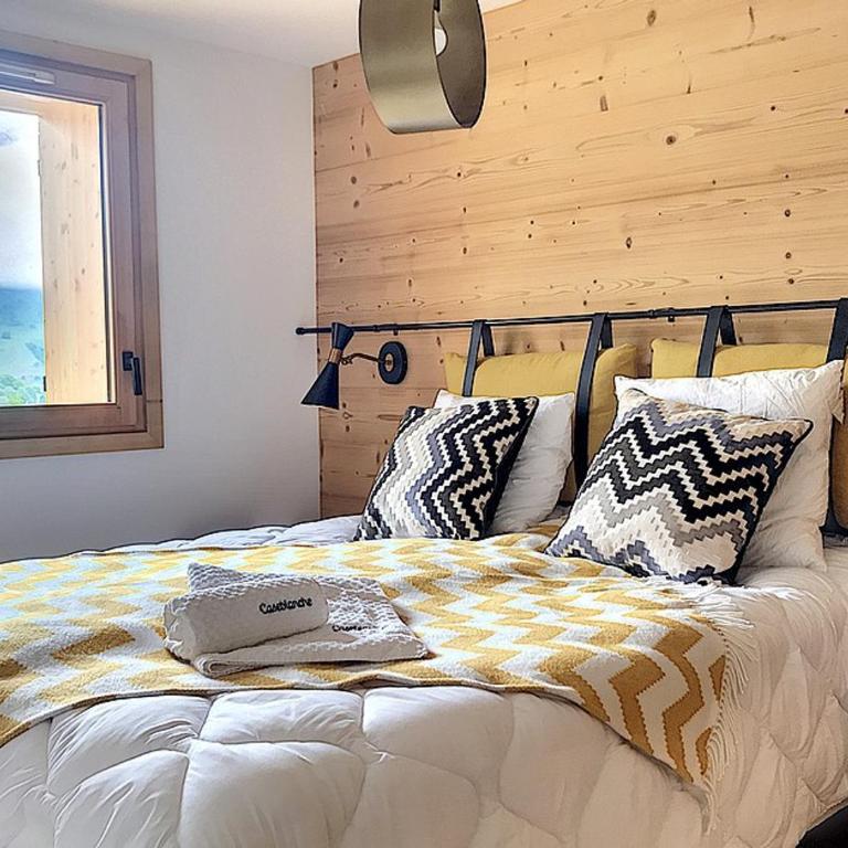 Chalet de luxe avec accès pistes, sauna et jacuzzi - FR-1-344-744 - Chalet - 9