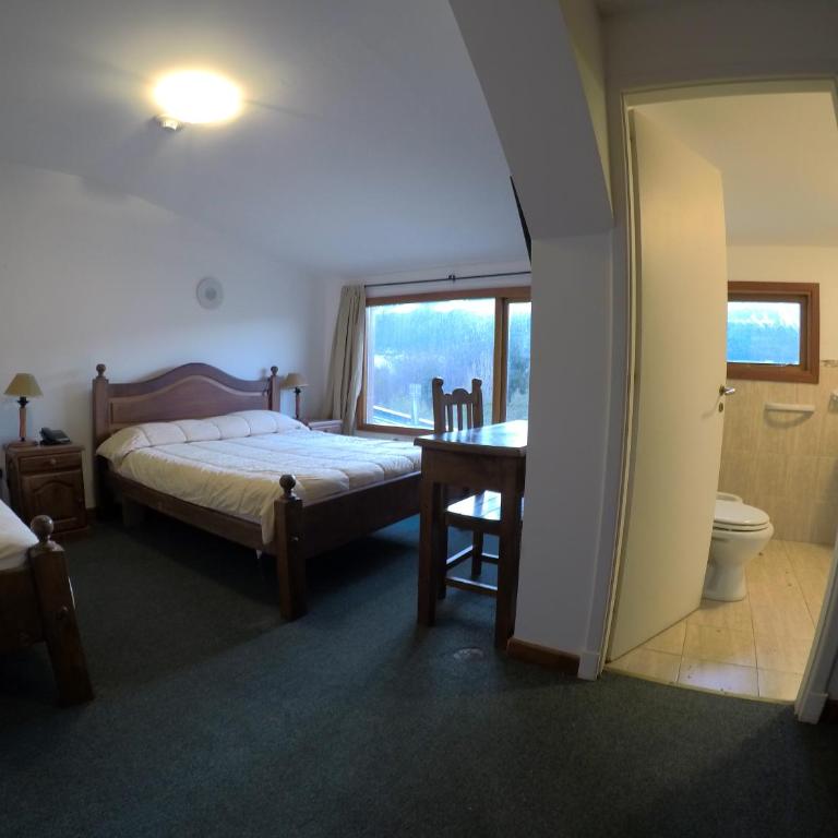 OIKOS - Triple Room with Mountain View - 1