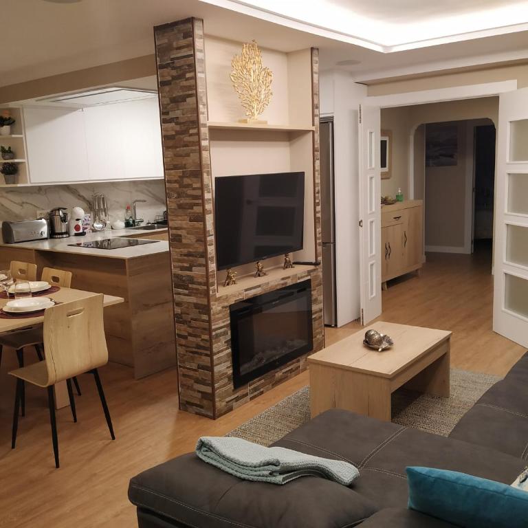 EL CAPRICHO - LUJO Y CONFORT EN EL CENTRO con PARKING INCLUIDO - Apartamento - 2