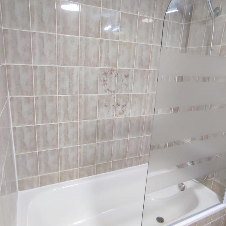 Villaparadisi - Three-Bedroom House - 21