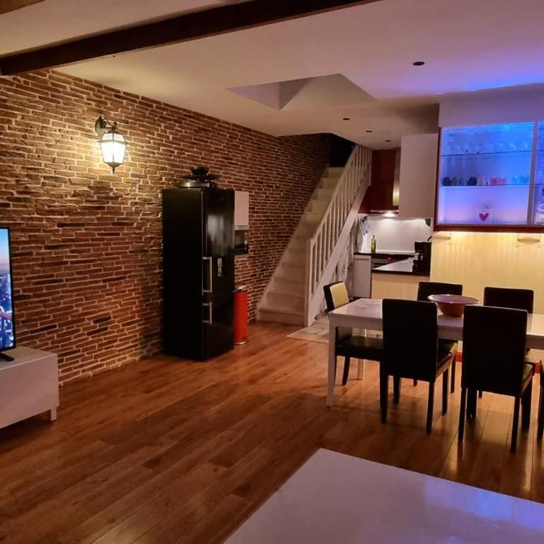 Loft climatisé 80m2 - Vieille Ville - 2 chambres 2 salles d'eau - Port 3 min a pied - Apartment mit 2 Schlafzimmern - 15