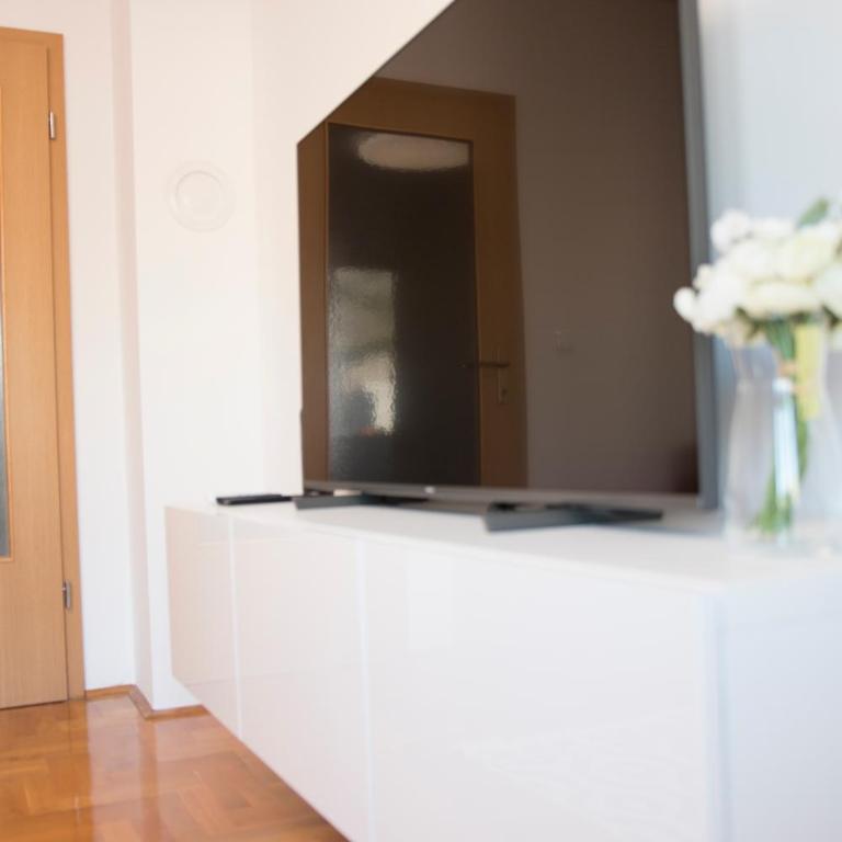 Memories apartment - Two-Bedroom Apartment - 16