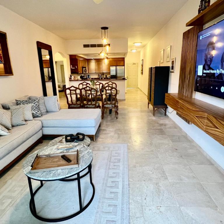 Beachfront 2 bedroom Condo in Playa Royale Resort, Nuevo Vallarta - Apartamento de 2 dormitorios - 35