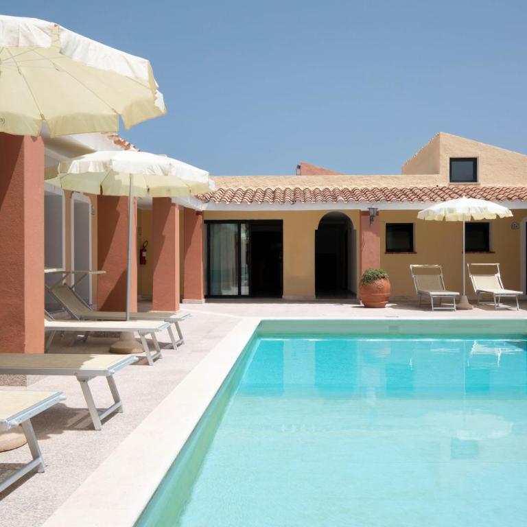 Club Hotel Marina Seada Beach - Camera Queen con Vista Piscina - 5