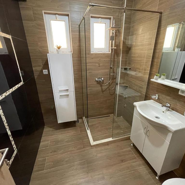 Apartments Pericic - Deluks Apartman - 12