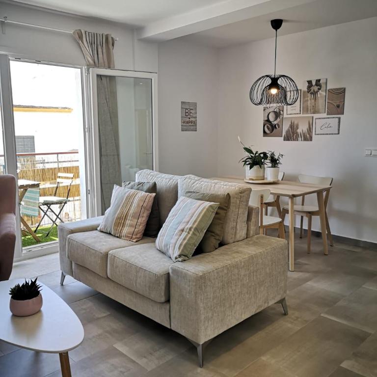 Apartamento Suite Arco de la Villa,solo familia y parejas,PARKING GRATUITO - Apartamento de 2 dormitorios - 6