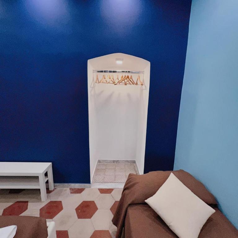 DEAS B&B - Camera Familiare - 14