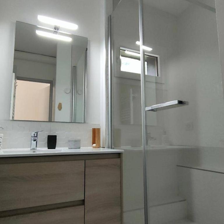 Appartement T1bis à Cauterets avec parking pour 4 personnes - FR-1-234-242 - Studio - 6