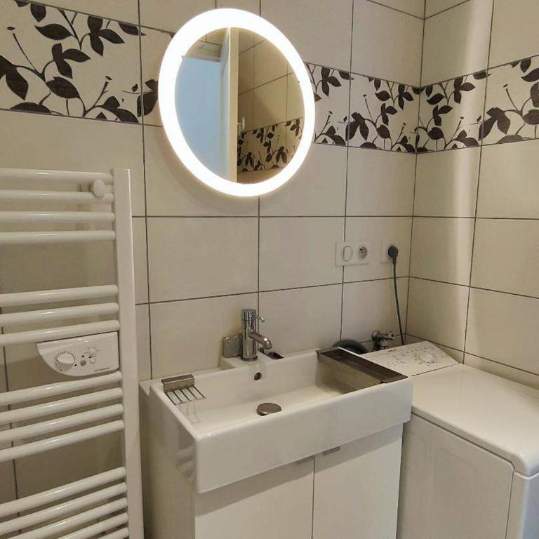 Appartement Moderne Centre Cauterets - Parking Inclus - FR-1-234-153 - Appartement (6 Adultes) - 10
