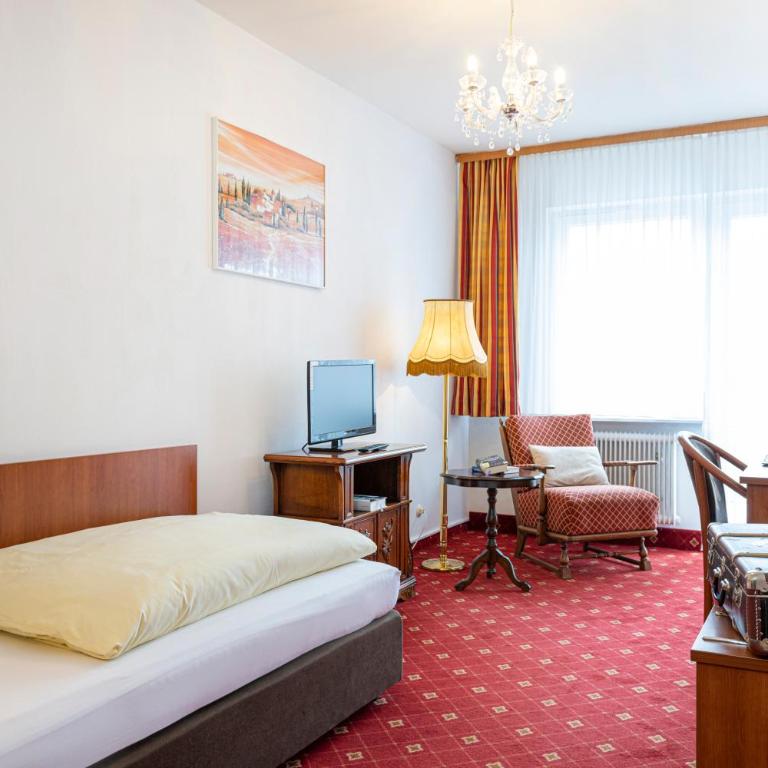 Kurhotel & Hotel Mozart - Einzelzimmer mit Balkon - 5
