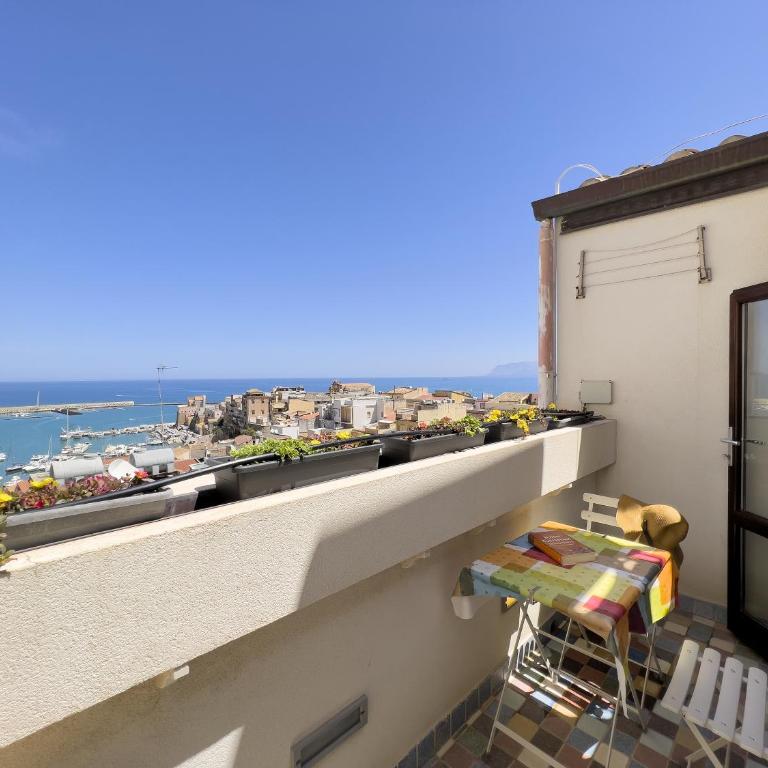 Sicilia Ovest - Sea View Balcony Cerri - Studio Apartment with Sea View - 4
