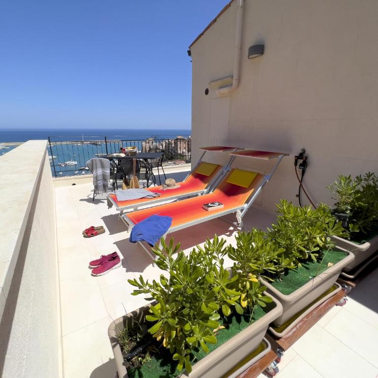 Sicilia Ovest - Terrazza Orologio e Terrazza Sul Mare - Apartment with Sea View - 2