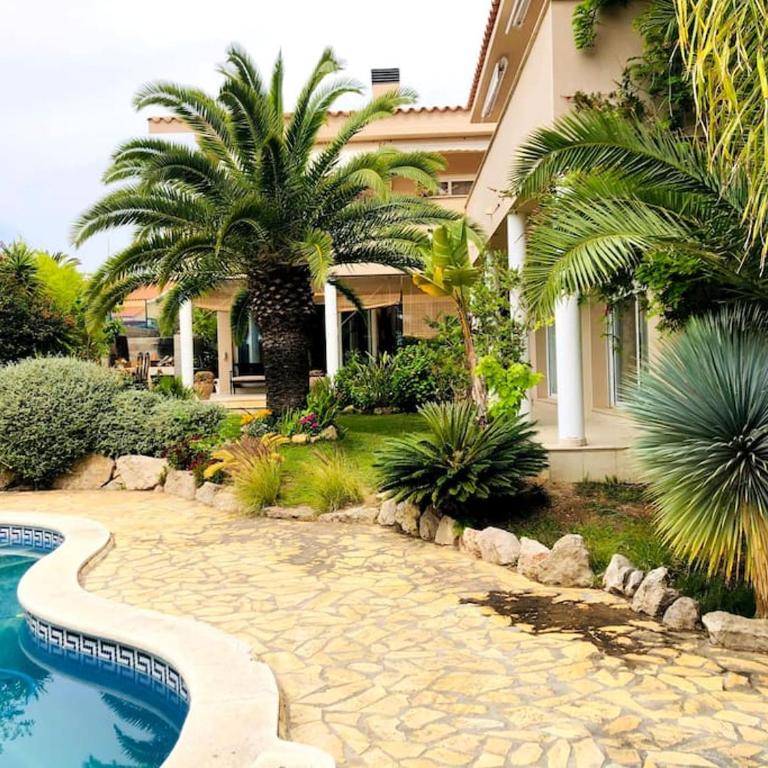 SunAndBed Villa Sargantana - Villa - 1