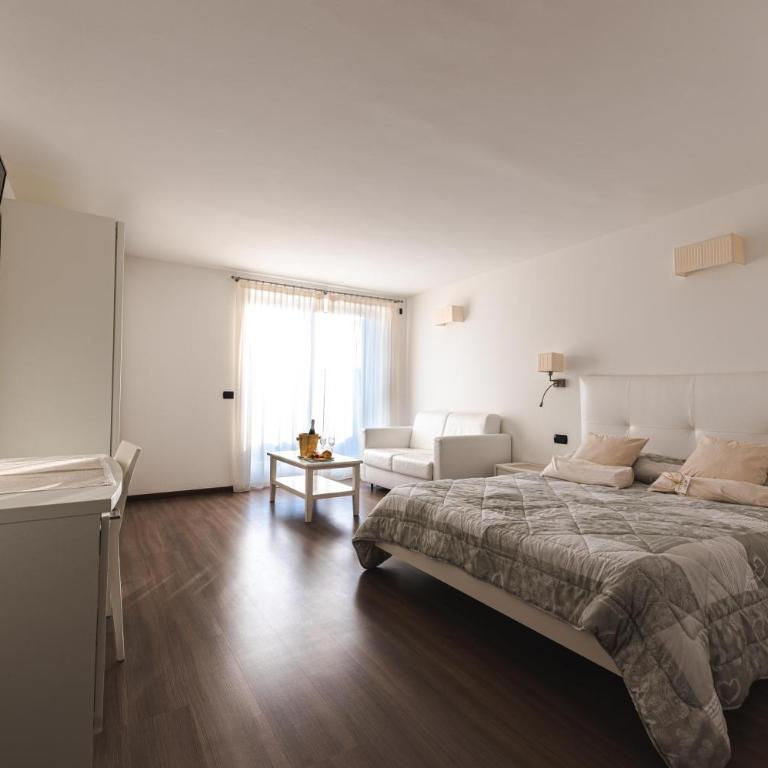 Hotel Edera - Deluxe Room - 3
