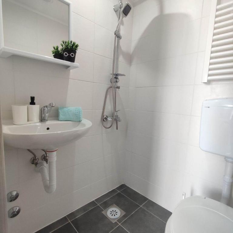 SOVA smart HOUSE - Standard Double or Twin Room with Sea View - 2