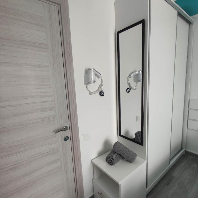 SOVA smart HOUSE - Deluxe Double or Twin Room with Mountain View - 3