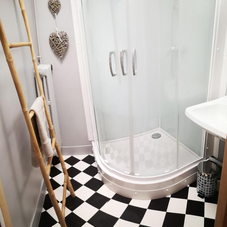 F3 proche centre-ville - Cote Blatin - Appartement 2 Chambres - 12