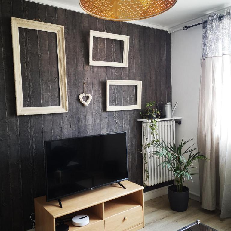 F3 proche centre-ville - Cote Blatin - Appartement 2 Chambres - 17