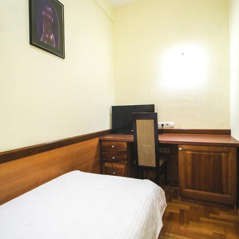 Hotel Vila Vrbas - Two-Bedroom Suite - 13