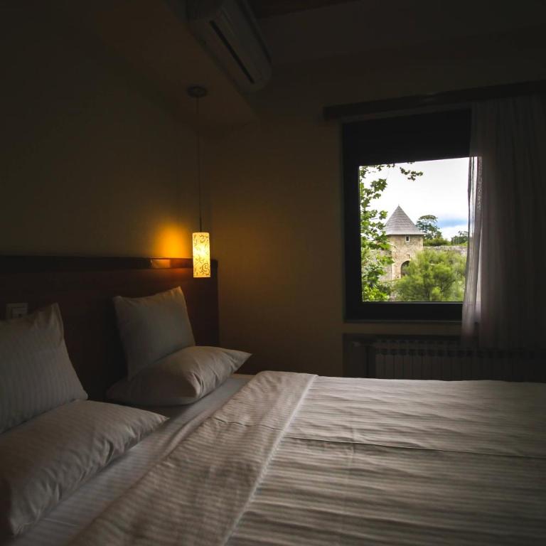 Hotel Vila Vrbas - Two-Bedroom Suite - 8