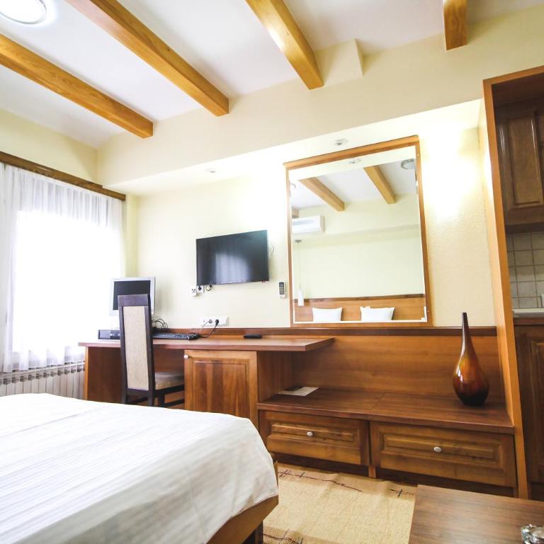 Hotel Vila Vrbas - Two-Bedroom Suite - 18