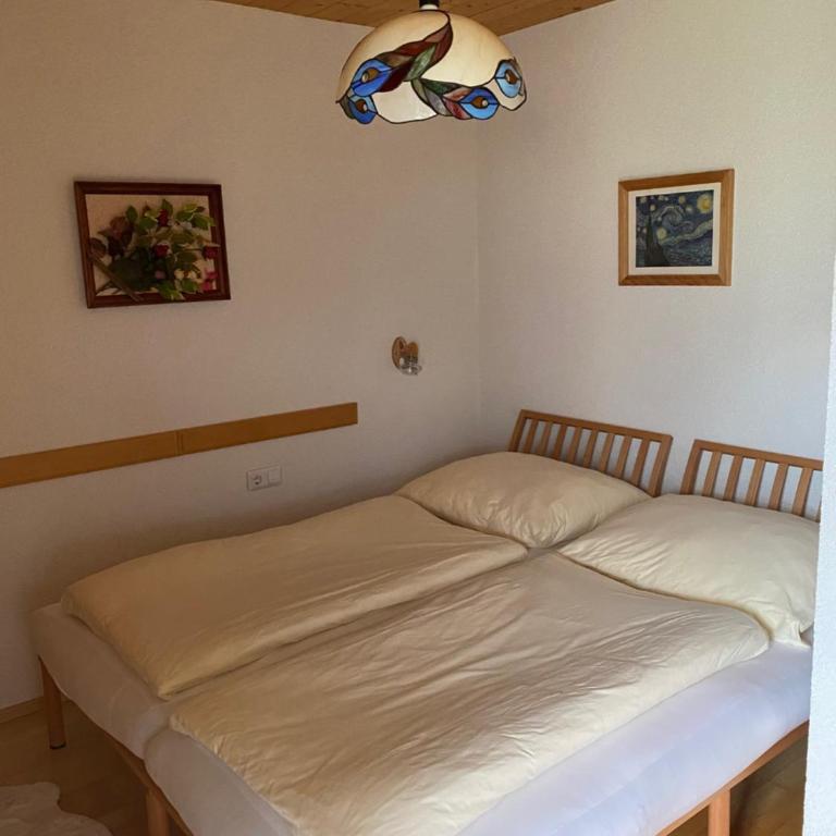 Appartementhaus Parzer - Three-Bedroom Apartment - 16