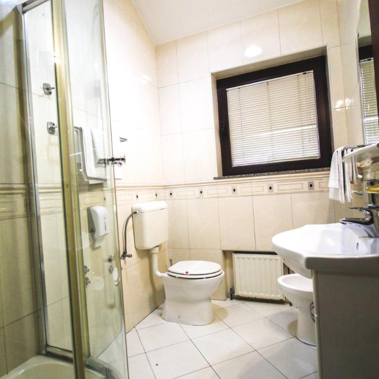 Hotel Vila Vrbas - One-Bedroom Suite - 7