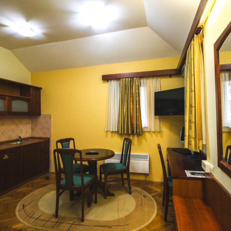 Hotel Vila Vrbas - One-Bedroom Suite - 11