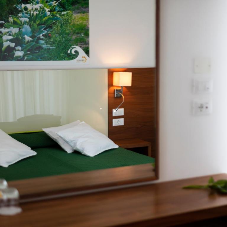 Hotel President - Double or Twin Room with Balcony - 11