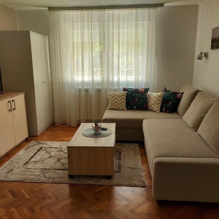 Apartment Holiday - Apartman sa 1 Spavaćom Sobom - 4