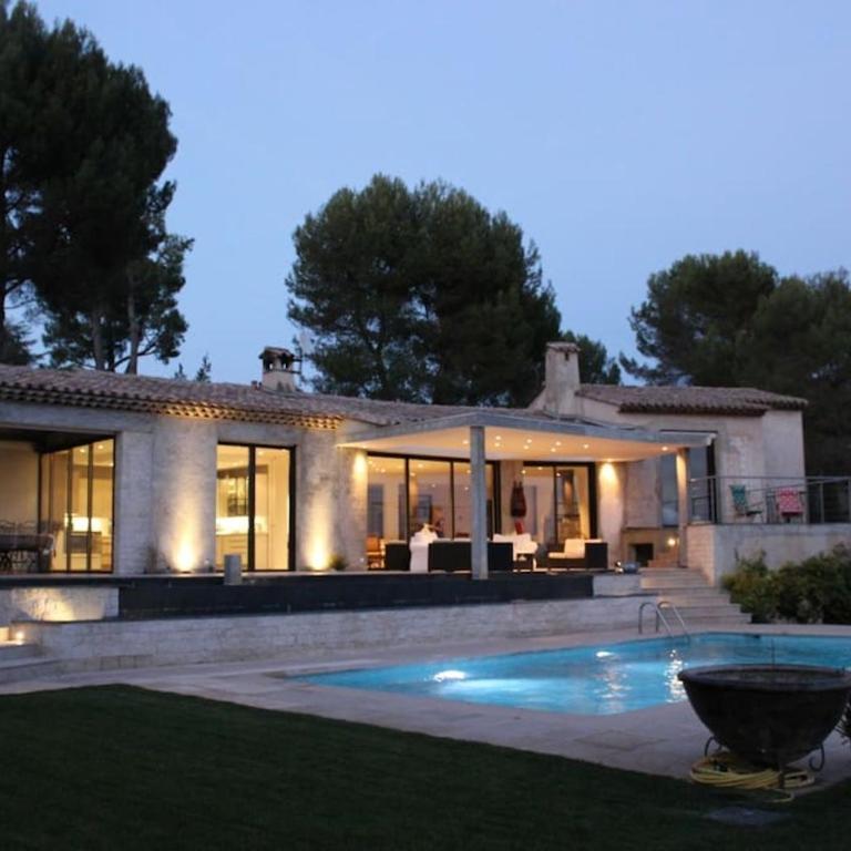 Luxurious villa 4 bedrooms in secluded area, swimming pool - Villa avec Piscine Privée - 5