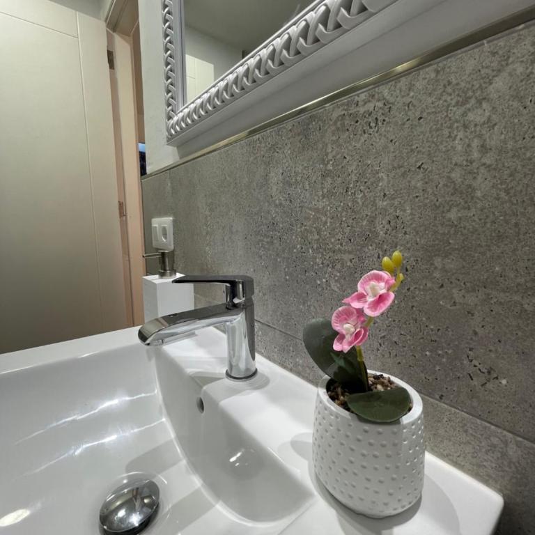 B-Rent Digital apartment Zen wifi free - One-Bedroom Apartment - 17