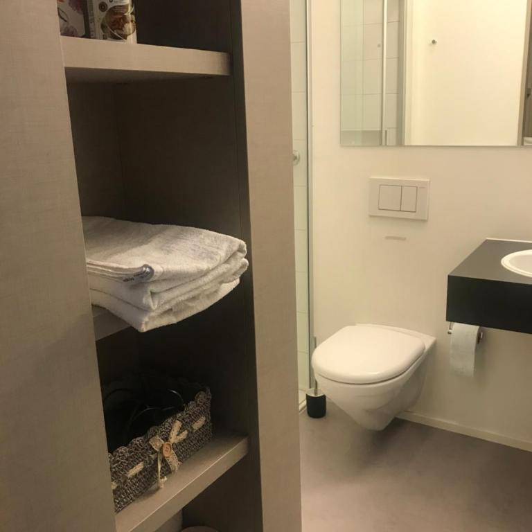 CONNIE S HOME free parking - Appartamento con 1 Camera da Letto - 17