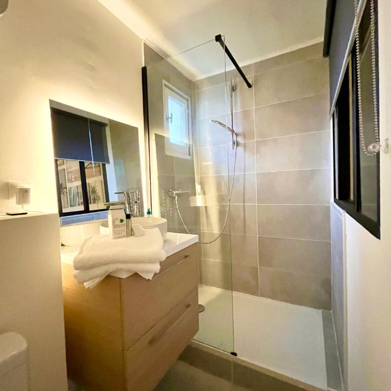 Appartement entre la lagune et la mer avec piscine, direct plage, vue partielle mer - One-Bedroom Apartment - 4