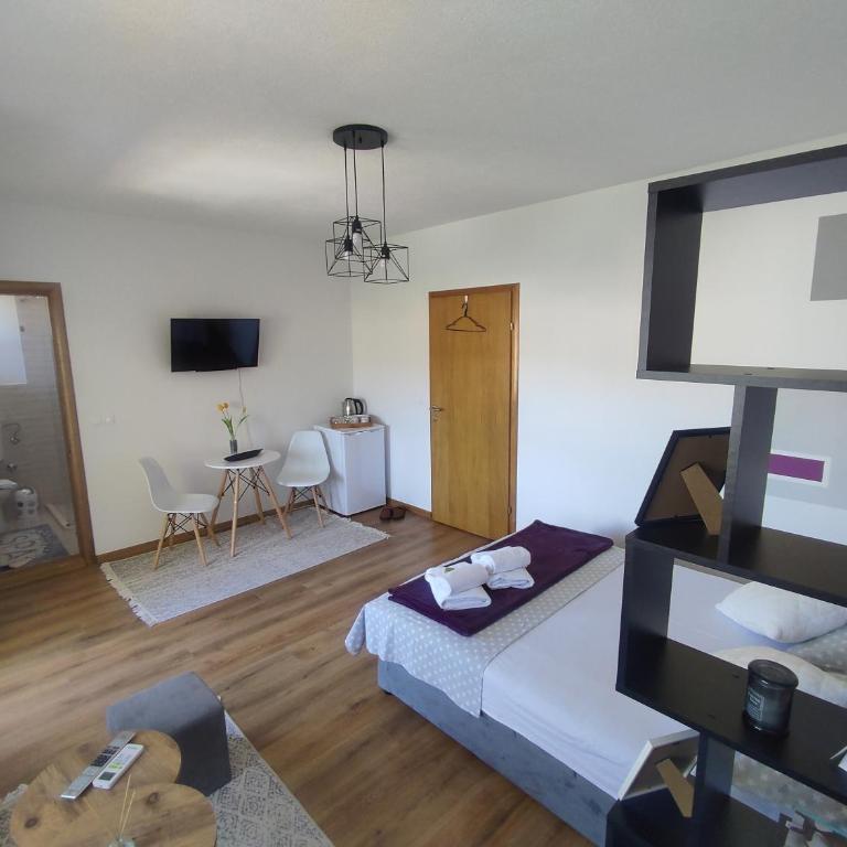 Luna APARTMANI - One-Bedroom Apartment - 5