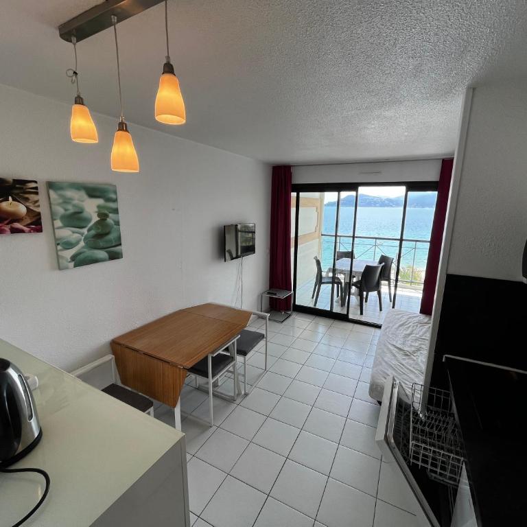 Cannes - view Cap Esterel - Appartement - 5