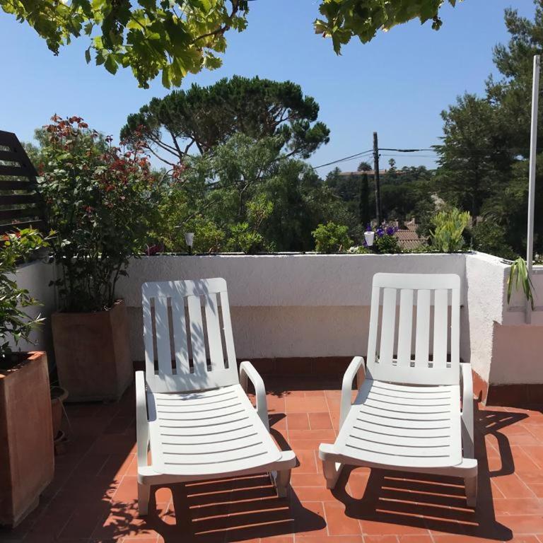 Casita blanca con fibra óptica y piscina cominutaria - Casa de 2 dormitorios - 3