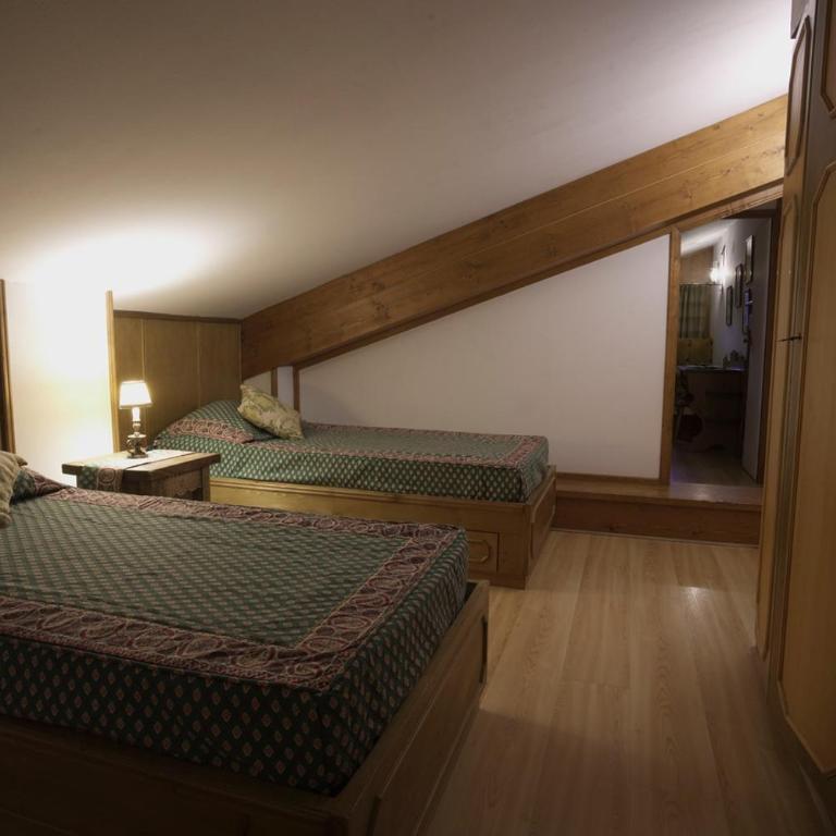 Luxury Panoramic 3BR Apt 2min to Centre 5min to Lifts - Appartamento con 3 Camere da Letto - 46