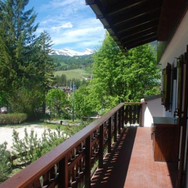 Luxury Panoramic 3BR Apt 2min to Centre 5min to Lifts - Appartamento con 3 Camere da Letto - 11