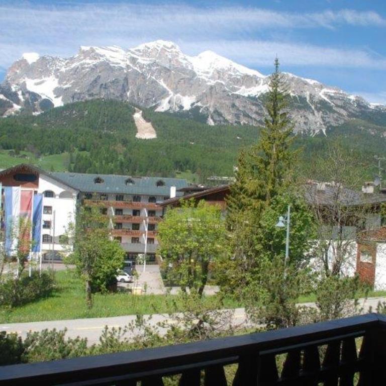 Luxury Panoramic 3BR Apt 2min to Centre 5min to Lifts - Appartamento con 3 Camere da Letto - 54