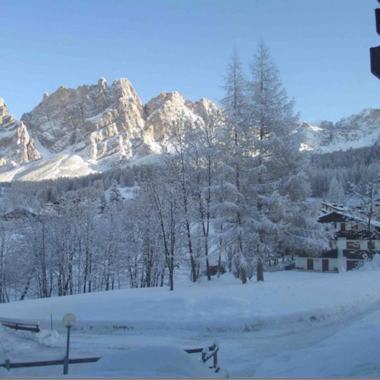 Luxury Panoramic 3BR Apt 2min to Centre 5min to Lifts - Appartamento con 3 Camere da Letto - 74